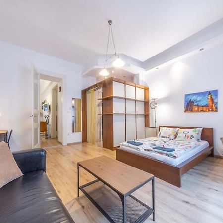 Anastasia 2 Bedrooms Apartment On Vaci Utca Budapest Exterior foto