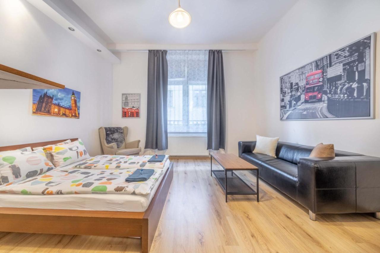 Anastasia 2 Bedrooms Apartment On Vaci Utca Budapest Exterior foto