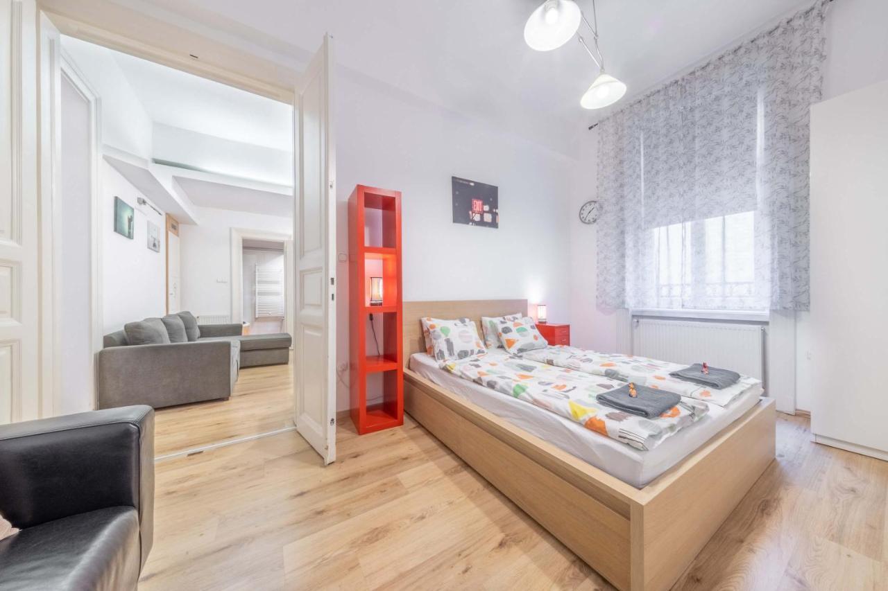 Anastasia 2 Bedrooms Apartment On Vaci Utca Budapest Exterior foto