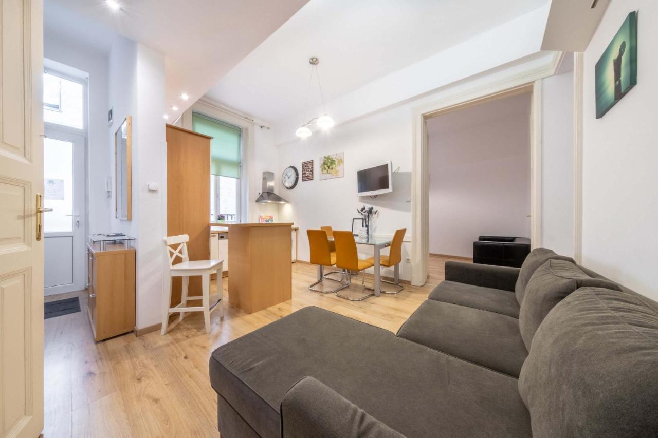 Anastasia 2 Bedrooms Apartment On Vaci Utca Budapest Exterior foto